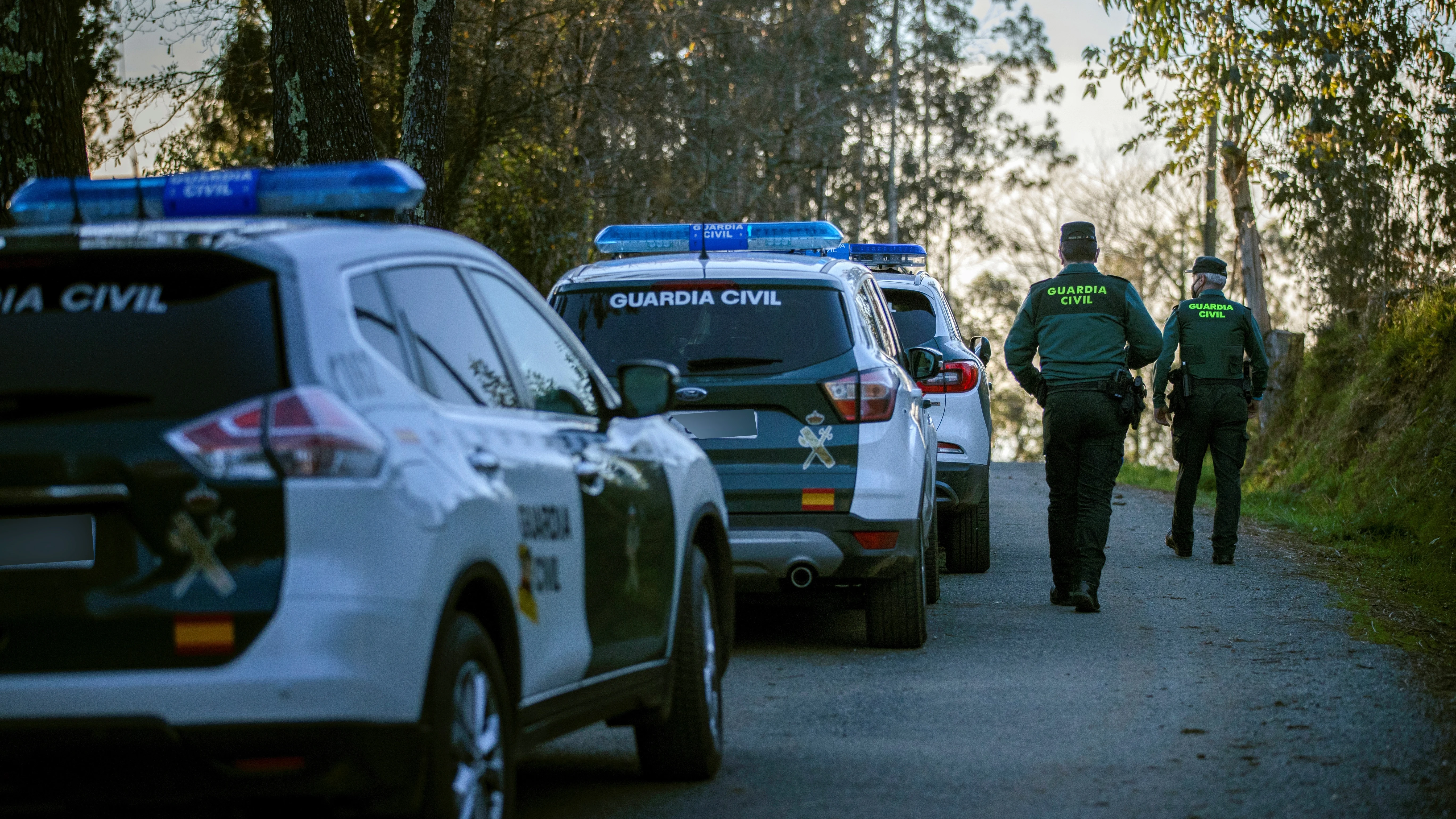 Agentes de la Guardia Civil La Guardia Civil durante la búsqueda del 'Rambo gallego'