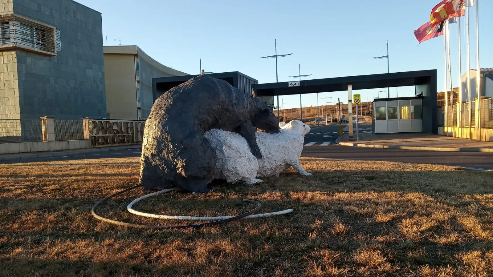 Es la quinta estatua que el creador coloca en Le&oacute;n.