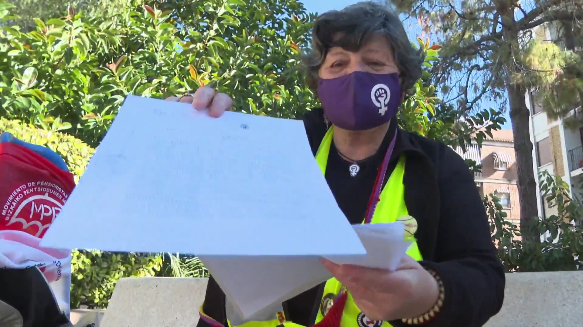 Amparo con la carta que le ha escrito al ministro Garzón Amparo con la carta que le ha escrito al ministro Garzón