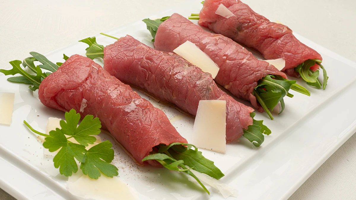 ¿Amante del carpaccio? Prueba la receta de rulos de ternera de Karlos Arguiñano ¿Amante del carpaccio? Prueba la receta de rulos de ternera de Karlos Arguiñano