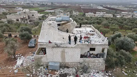 Daños causados en la operación militar de las Fuerzas Especiales de EE.UU., en Atma, Siria Daños causados en la operación militar de las Fuerzas Especiales de EE.UU., en Atma, Siria