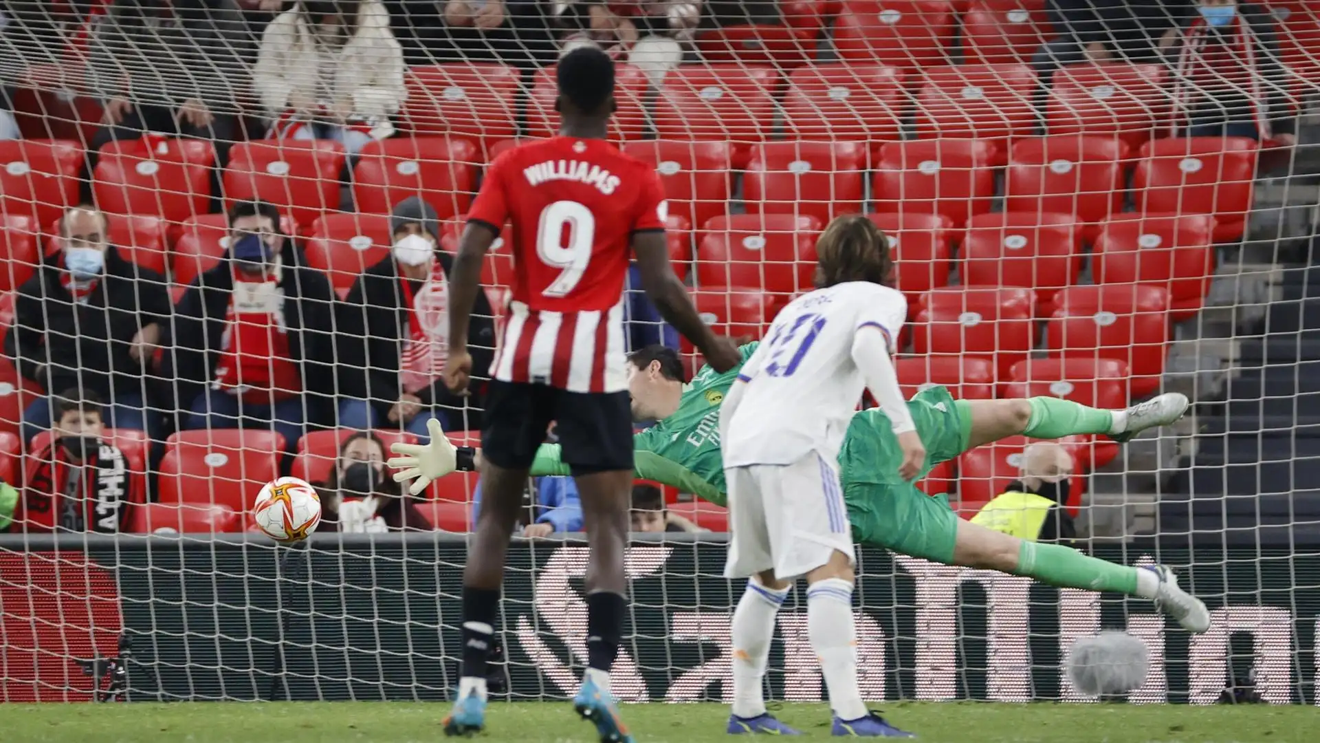 Courtois no puede detener el gol de Berenguer Courtois no puede detener el gol de Berenguer