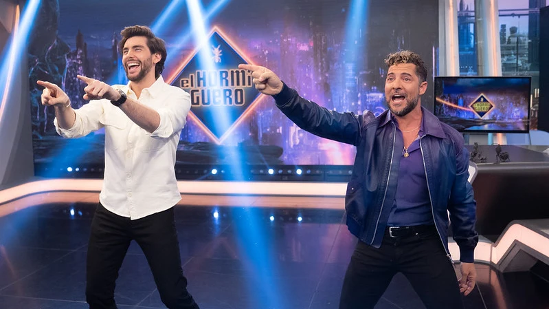 Disfruta de la entrevista completa a Álvaro Soler y David Bisbal en 'El Hormiguero 3.0' Disfruta de la entrevista completa a Álvaro Soler y David Bisbal en 'El Hormiguero 3.0'