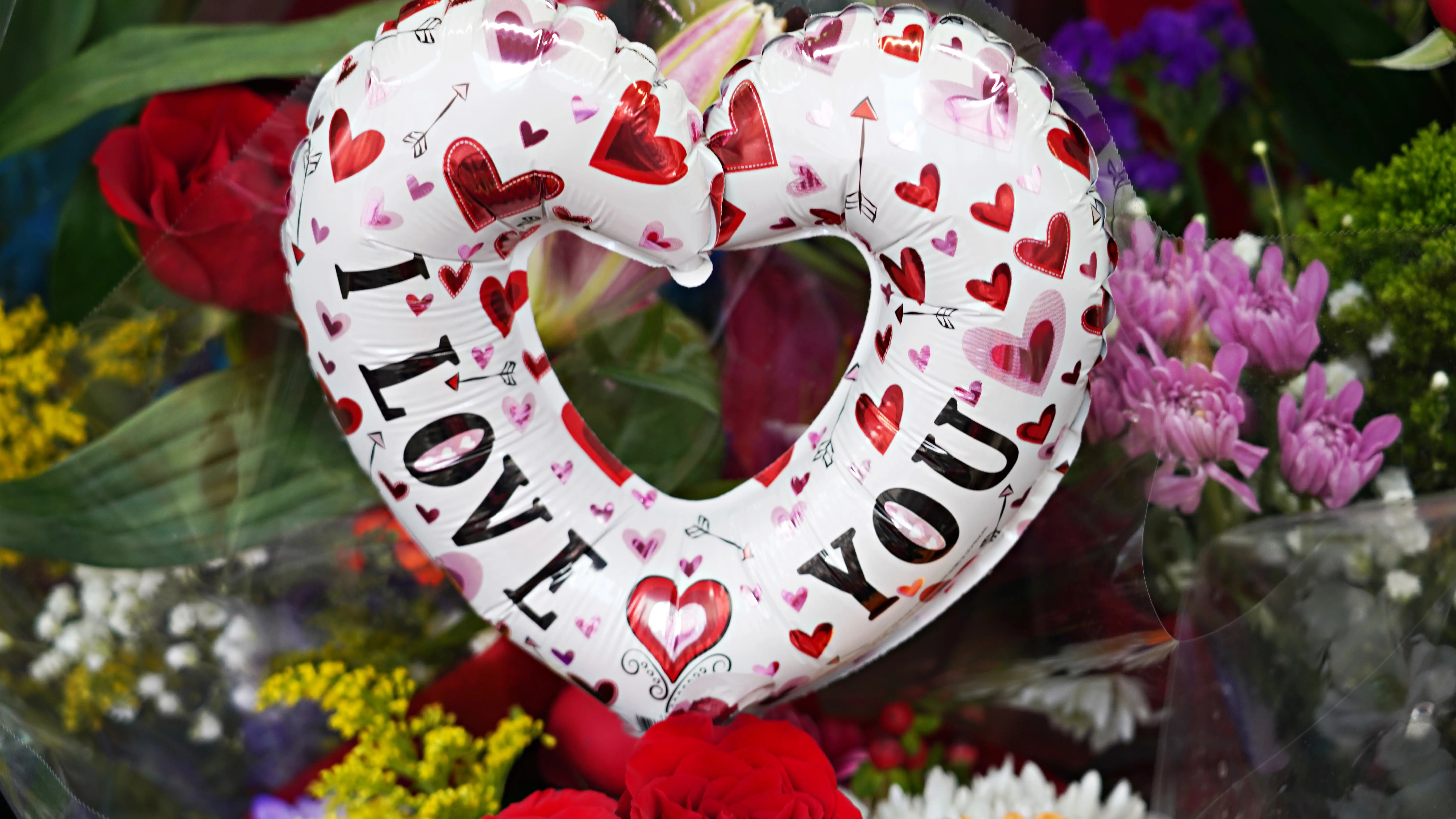Memes, gifs e im&aacute;genes graciosas del D&iacute;a de San Valent&iacute;n para enviar por Whatsapp
