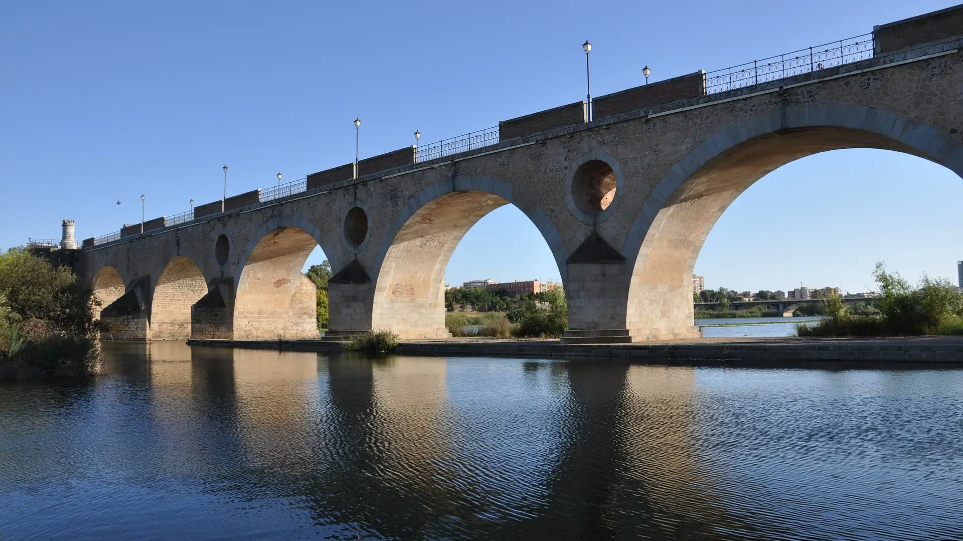 Puente del Río Guadiana Puente del Río Guadiana