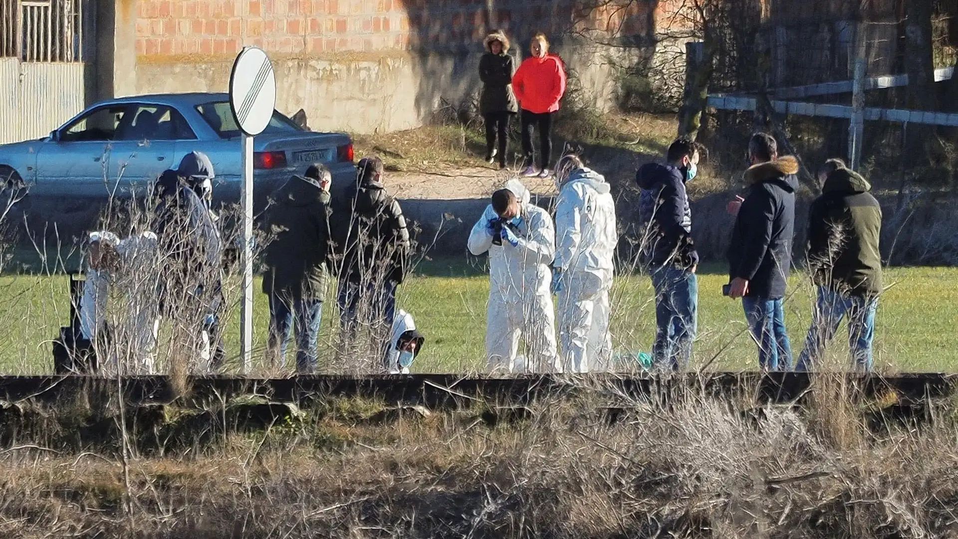 Efectivos de la policía científica de la Guardia Civil donde fue hallado el cuerpo de Esther López Efectivos de la policía científica de la Guardia Civil donde fue hallado el cuerpo de Esther López