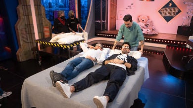 Pablo Motos reta a Miguel Ángel Muñoz tras destapar su secreto 'de cuna': ¿Reconocerá su almohada? 