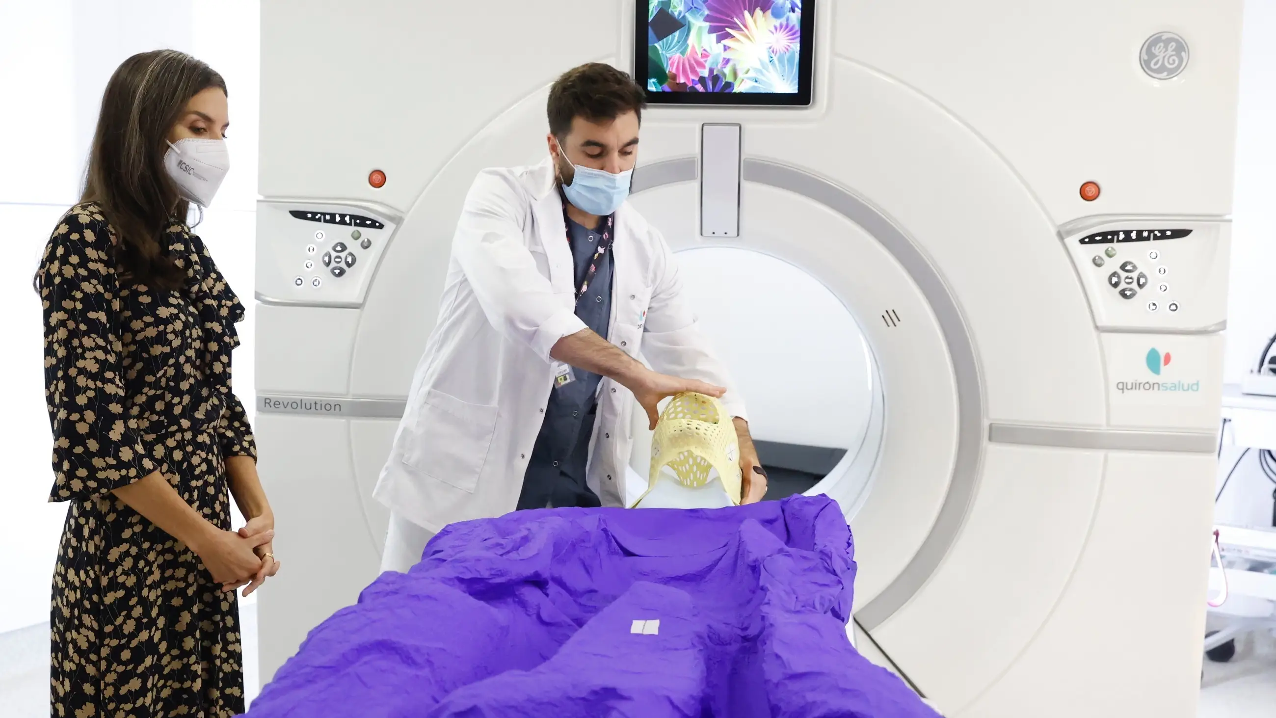 La reina Letizia visita este viernes el centro de Protonterapia del Hospital Universitario Quirón Salud Madrid. La reina Letizia visita este viernes el centro de Protonterapia del Hospital Universitario Quirón Salud Madrid.