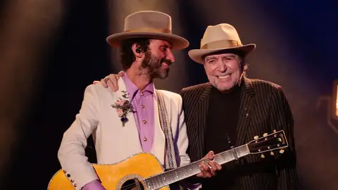 Joaquín Sabina reaparece en los Goya 2022 junto a Leiva tras dos años sin cantar Joaquín Sabina reaparece en los Goya 2022 junto a Leiva tras dos años sin cantar