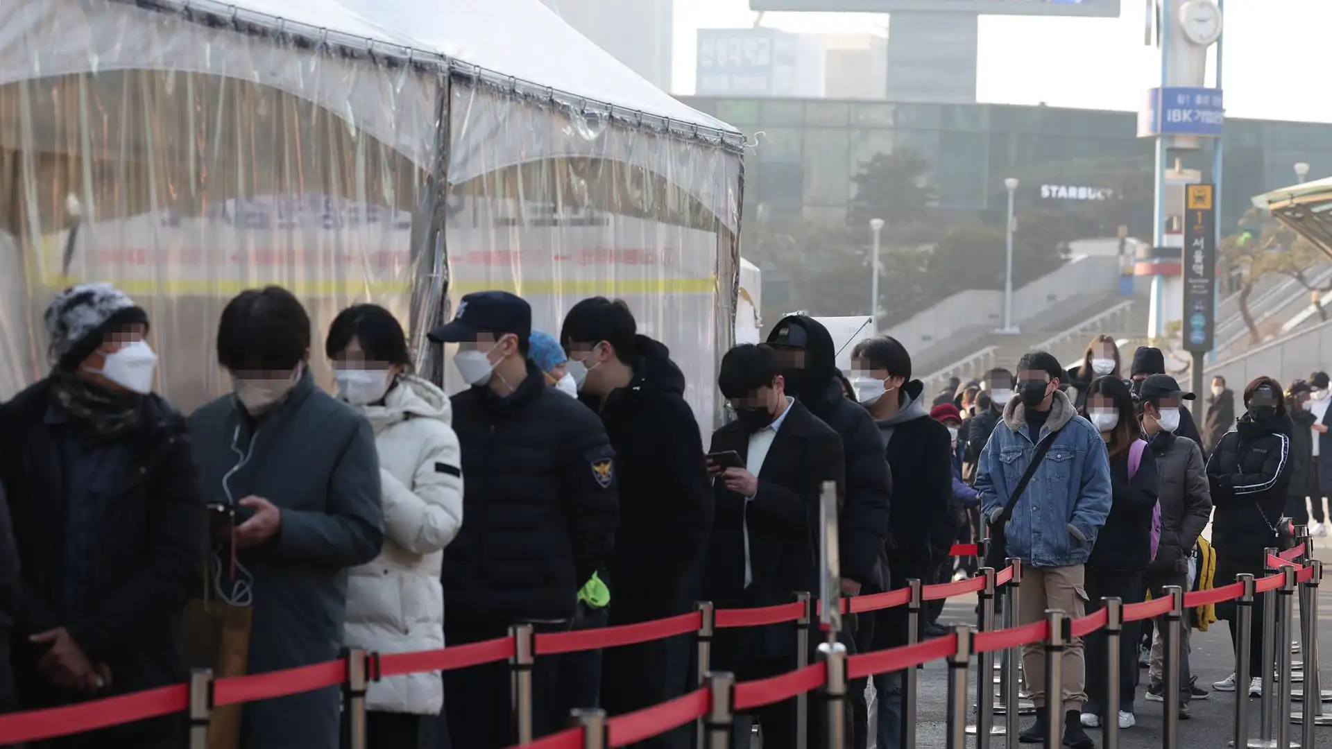 As&iacute; es la nueva mascarilla que solo cubre la nariz que ha lanzado Corea del Sur
