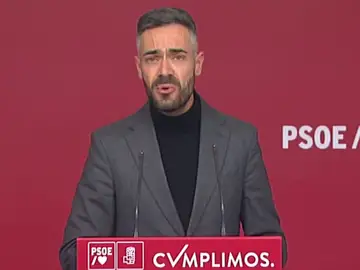 Felipe Sicilia, portavoz de la ejecutiva federal del PSOE: "No vamos a apoyar a un partido manchado por la corrupción" Felipe Sicilia, portavoz de la ejecutiva federal del PSOE: "No vamos a apoyar a un partido manchado por la corrupción"
