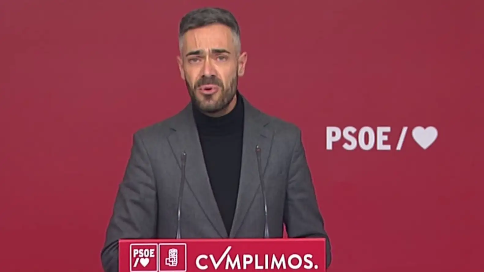 Felipe Sicilia, portavoz de la ejecutiva federal del PSOE: "No vamos a apoyar a un partido manchado por la corrupción" Felipe Sicilia, portavoz de la ejecutiva federal del PSOE: "No vamos a apoyar a un partido manchado por la corrupción"