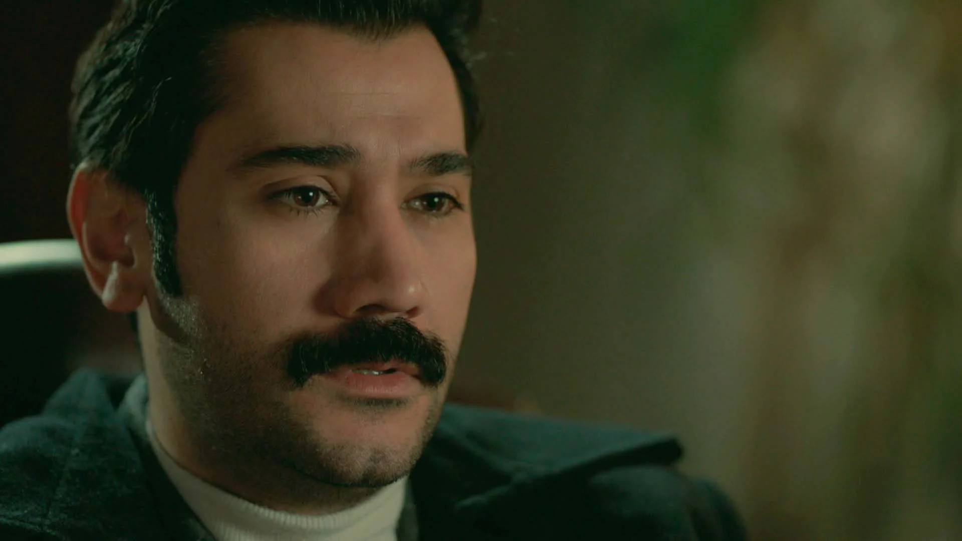 Yilmaz confiesa toda la verdad a Jülide: “La única persona inocente es Züleyha” Yilmaz confiesa toda la verdad a Jülide: “La única persona inocente es Züleyha”