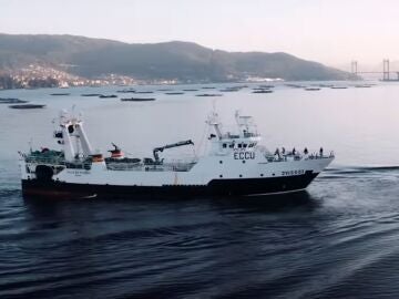España y Canadá coordinan un operativo para rescatar a los 24 tripulantes del pesquero Villa de Pitanxo 