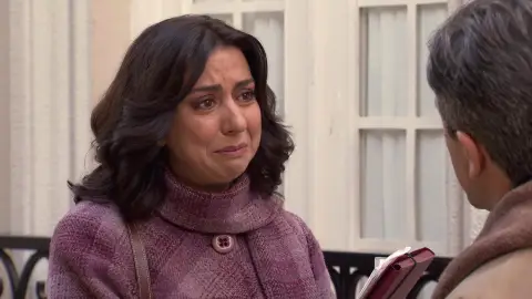 Penélope se derrumba ante Ismael tras la nueva estocada de Santiago Penélope se derrumba ante Ismael tras la nueva estocada de Santiago