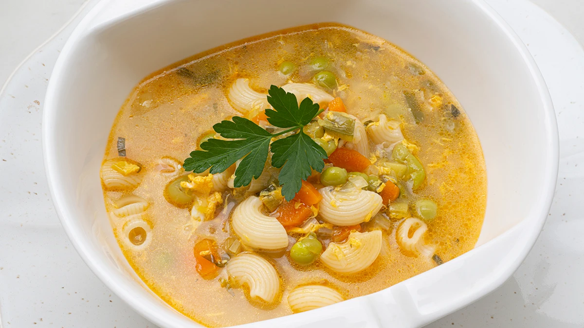 La sopa con coditos, de Karlos Argui&ntilde;ano