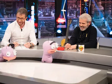 ¿Qué opina de la gente que viste a su perro? Lorenzo Caprile se moja sobre esta tendencia en 'El Hormiguero 3.0' ¿Qué opina de la gente que viste a su perro? Lorenzo Caprile se moja sobre esta tendencia en 'El Hormiguero 3.0'