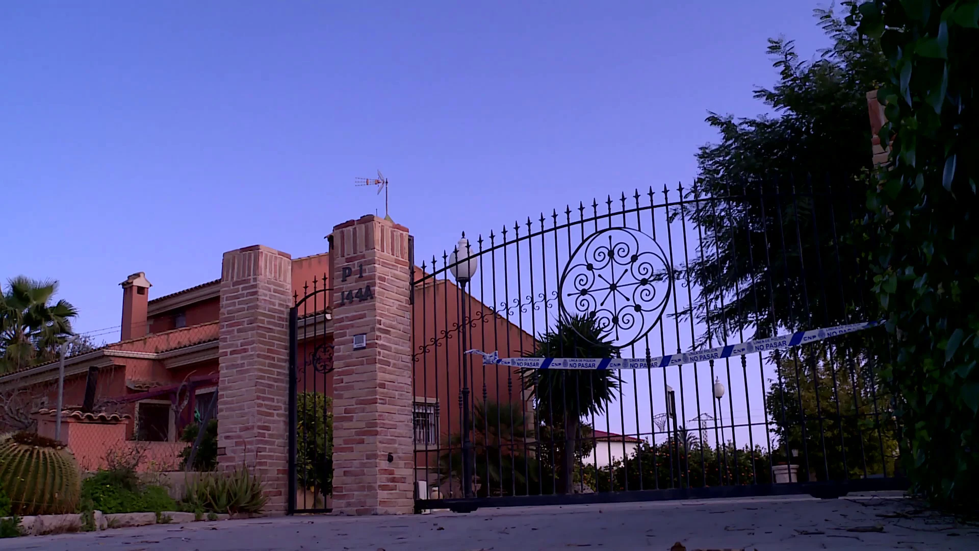 La confesión del parricida de Elche sobre cómo mató a su padre: "Vino de trabajar y yo estaba esperándole con la escopeta" La confesión del parricida de Elche sobre cómo mató a su padre: "Vino de trabajar y yo estaba esperándole con la escopeta"