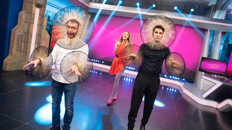 ¡Adelanta la primavera! Los trucos de Pilar Rubio para combinar los colores más vivos en ‘El Hormiguero 3.0’ Los looks más sorprendentes