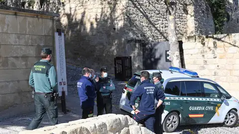 El cuerpo de la menor de 14 años asesinada en Jaén fue encontrado desnudo en las ruinas de una iglesia El cuerpo de la menor de 14 años asesinada en Jaén fue encontrado desnudo en las ruinas de una iglesia