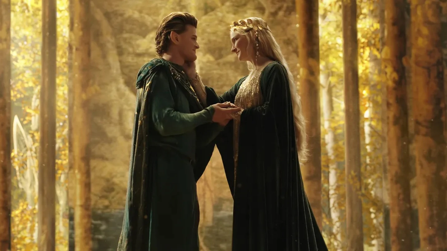 Morfydd Clark y Robert Aramayo como Galadriel y Elrond Morfydd Clark y Robert Aramayo como Galadriel y Elrond