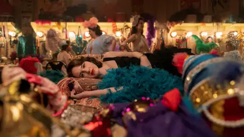 Escena de 'The Marvelous Mrs. Maisel' Escena de 'The Marvelous Mrs. Maisel'