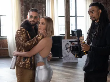 Maluma y Jennifer Lopez en 'Cásate conmigo' Maluma y Jennifer Lopez en 'Cásate conmigo'