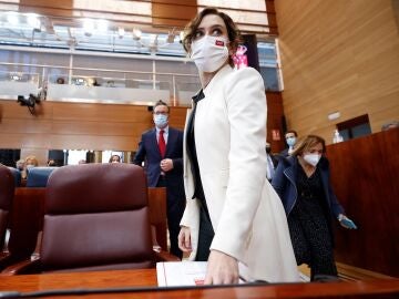 Isabel Díaz Ayuso en el pleno de la Comunidad de Madrid