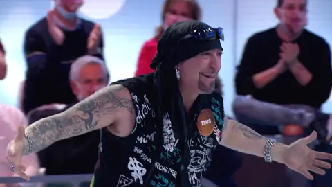 “¡A que te meto!”: Txus di Fellatio se pica con Juanra Bonet en pleno ‘Pasapalabra’ “¡A que te meto!”: Txus di Fellatio se pica con Juanra Bonet en pleno ‘Pasapalabra’