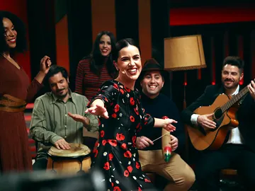 Roko irradia pasión con ‘Tú si sabes quererme’ como Natalia Lafourcade Roko irradia pasión con ‘Tú si sabes quererme’ como Natalia Lafourcade