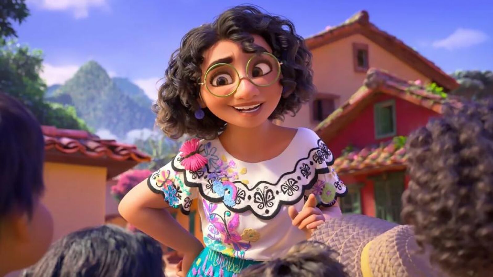 La teoría de 'Encanto' que te reconciliará con que Mirabel no tenga poderes