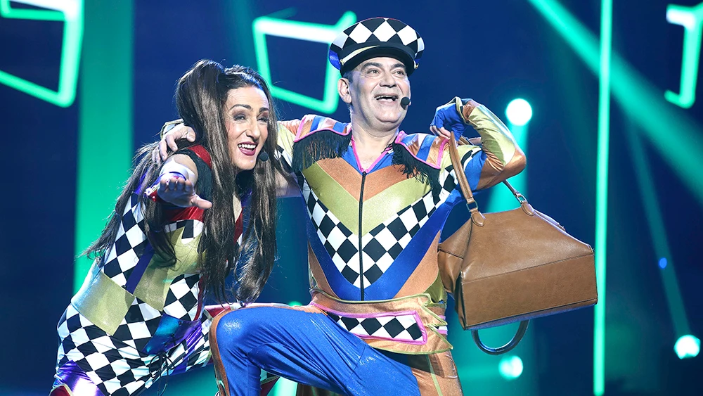 David Fernández y José Corbacho dan la nota con ‘Boom, boom, boom, boom!’ como Vengaboys en la primera Semifinal de ‘Tu cara me suena’ David Fernández y José Corbacho dan la nota con ‘Boom, boom, boom, boom!’ como Vengaboys en la primera Semifinal de ‘Tu cara me suena’