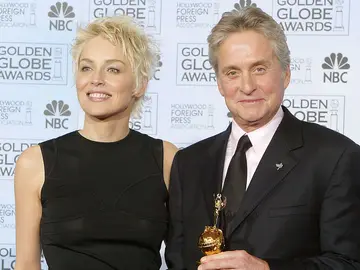 Sharon Stone y Michael Douglas Sharon Stone y Michael Douglas