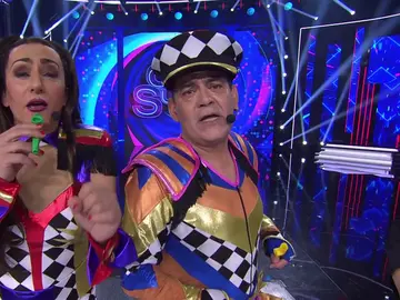 David Fernández y José Corbacho adelantan el carnaval de Cádiz con una divertida chirigota David Fernández y José Corbacho adelantan el carnaval de Cádiz con una divertida chirigota