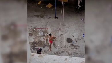 Vecinos de un barrio de Las Palmas denuncian la situación que viven con unos okupas: 