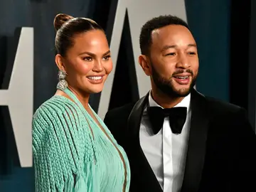 Chrissy Teigen y John Legend Chrissy Teigen y John Legend