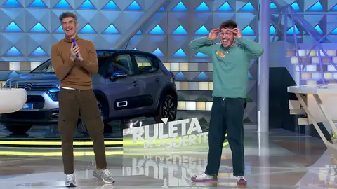 ¡Una final de infarto! Alex, puro éxtasis al acertar los tres sinónimos en los últimos segundos ¡Una final de infarto! Alex, puro éxtasis al acertar los tres sinónimos en los últimos segundos