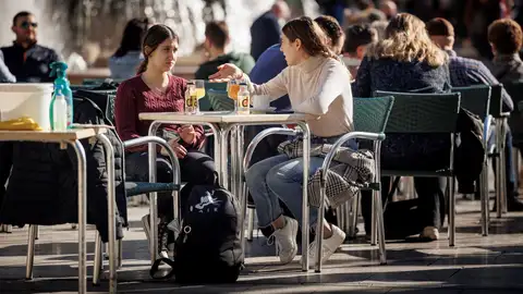 La Comunidad Valenciana dice adiós al pasaporte covid una semana antes de lo previsto La Comunidad Valenciana dice adiós al pasaporte covid una semana antes de lo previsto