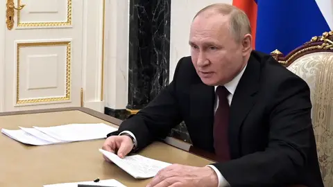 Vladímir Putin anuncia el reconocimiento de la independencia de las repúblicas del Donbás Vladímir Putin anuncia el reconocimiento de la independencia de las repúblicas del Donbás