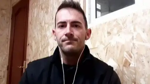 El hijo de uno de los marineros desaparecidos del 'Villa de Pitanxo' El hijo de uno de los marineros desaparecidos del 'Villa de Pitanxo'
