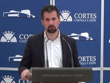 Tudanca se muestra "absolutamente estupefacto" tras el abandono de Mañueco a los 15 minutos de reunión Tudanca se muestra "absolutamente estupefacto" tras el abandono de Mañueco a los 15 minutos de reunión