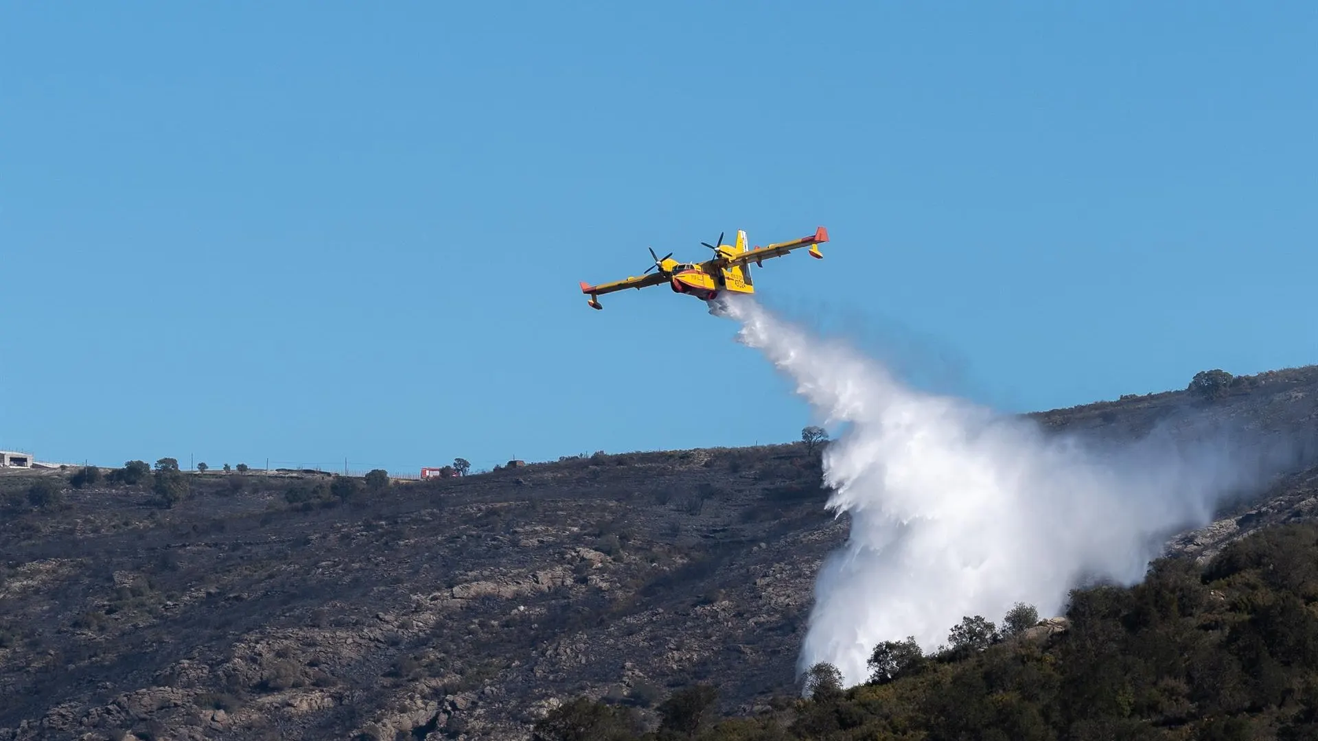 Imagen de una avioneta contraincendios