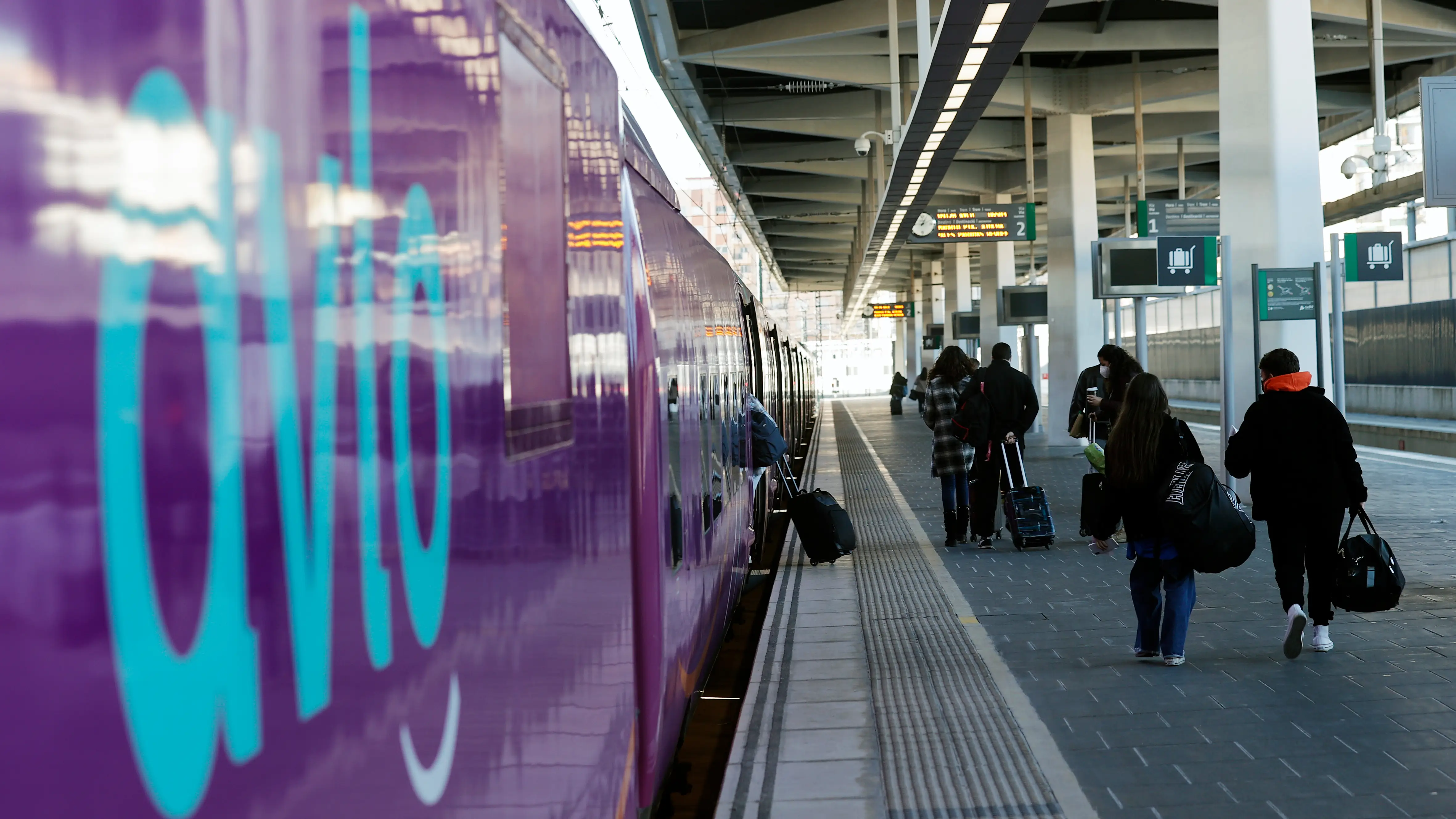 El billete de AVE entre Sevilla y Madrid tendr&aacute; una opci&oacute;n 'low-cost' en Renfe