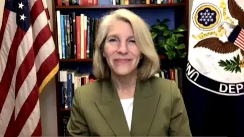 Entrevista a Karen Donfried Entrevista a Karen Donfried