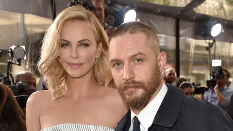 Charlize Theron y Tom Hardy Charlize Theron y Tom Hardy