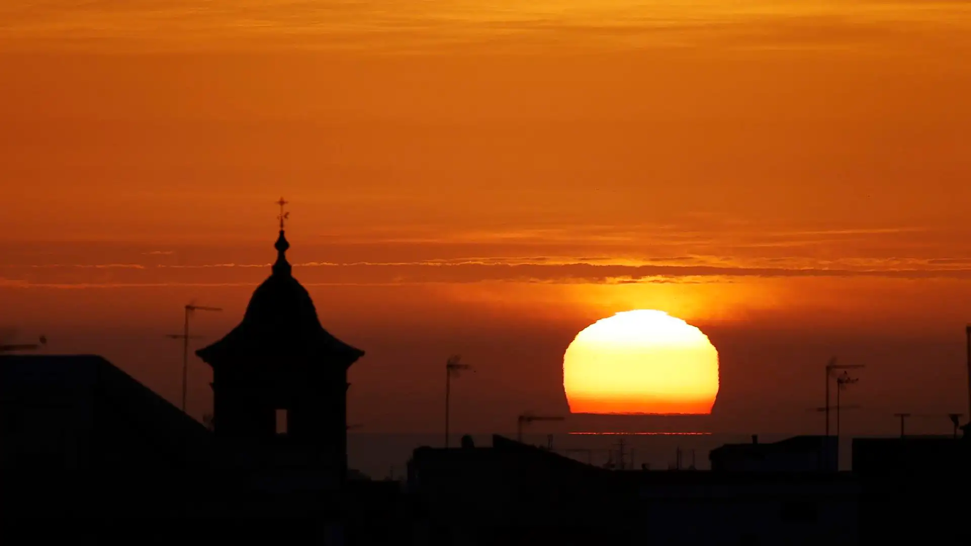 Fin al tiempo primaveral con la llegada del frente atlántico y una DANA Fin al tiempo primaveral con la llegada del frente atlántico y una DANA