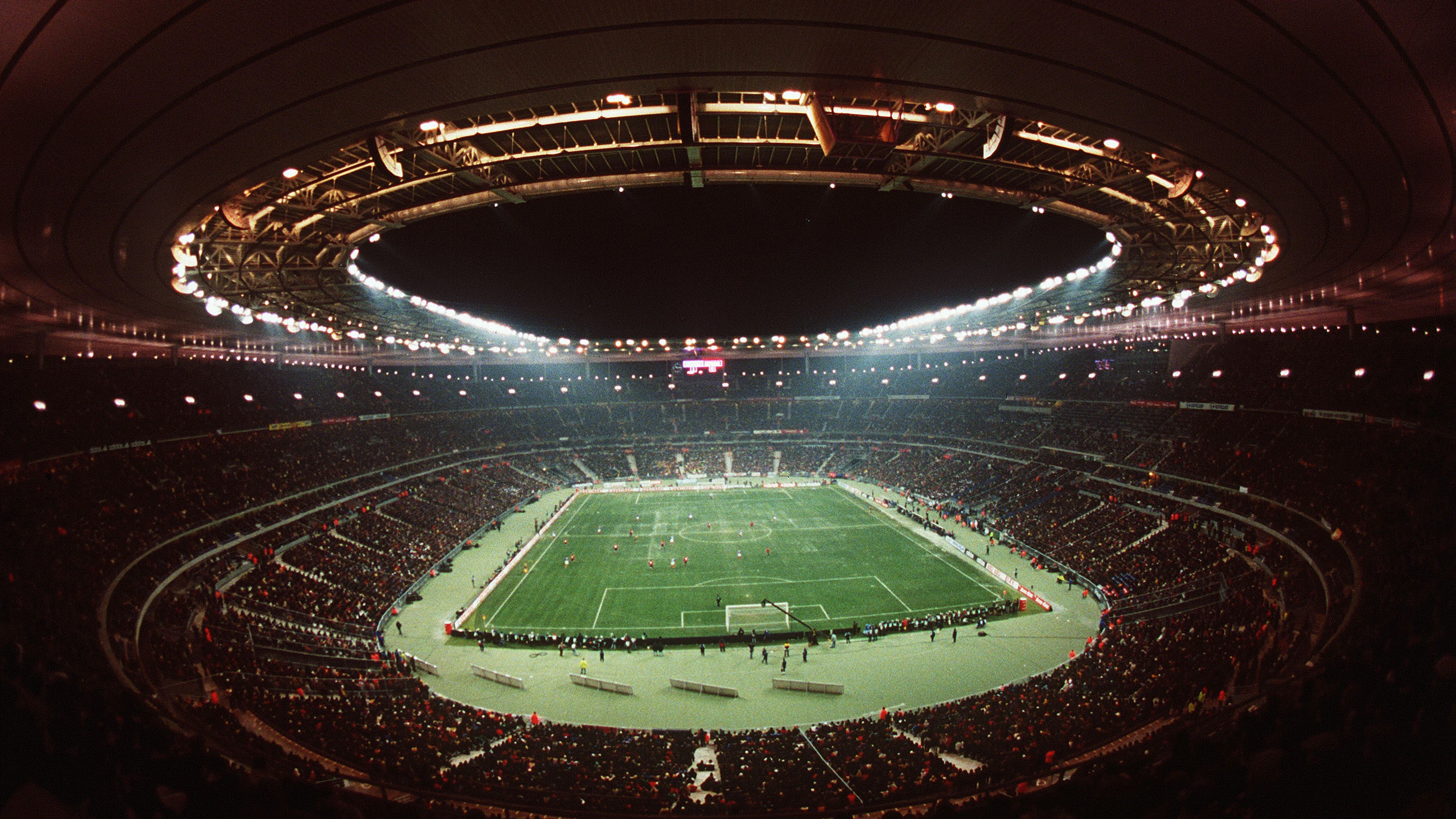 La UEFA cambia la sede de la final de la Champions League La UEFA cambia la sede de la final de la Champions League