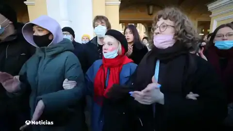 Rusia se rebela y los famosos dicen "no a la guerra" Rusia se rebela y los famosos dicen "no a la guerra"