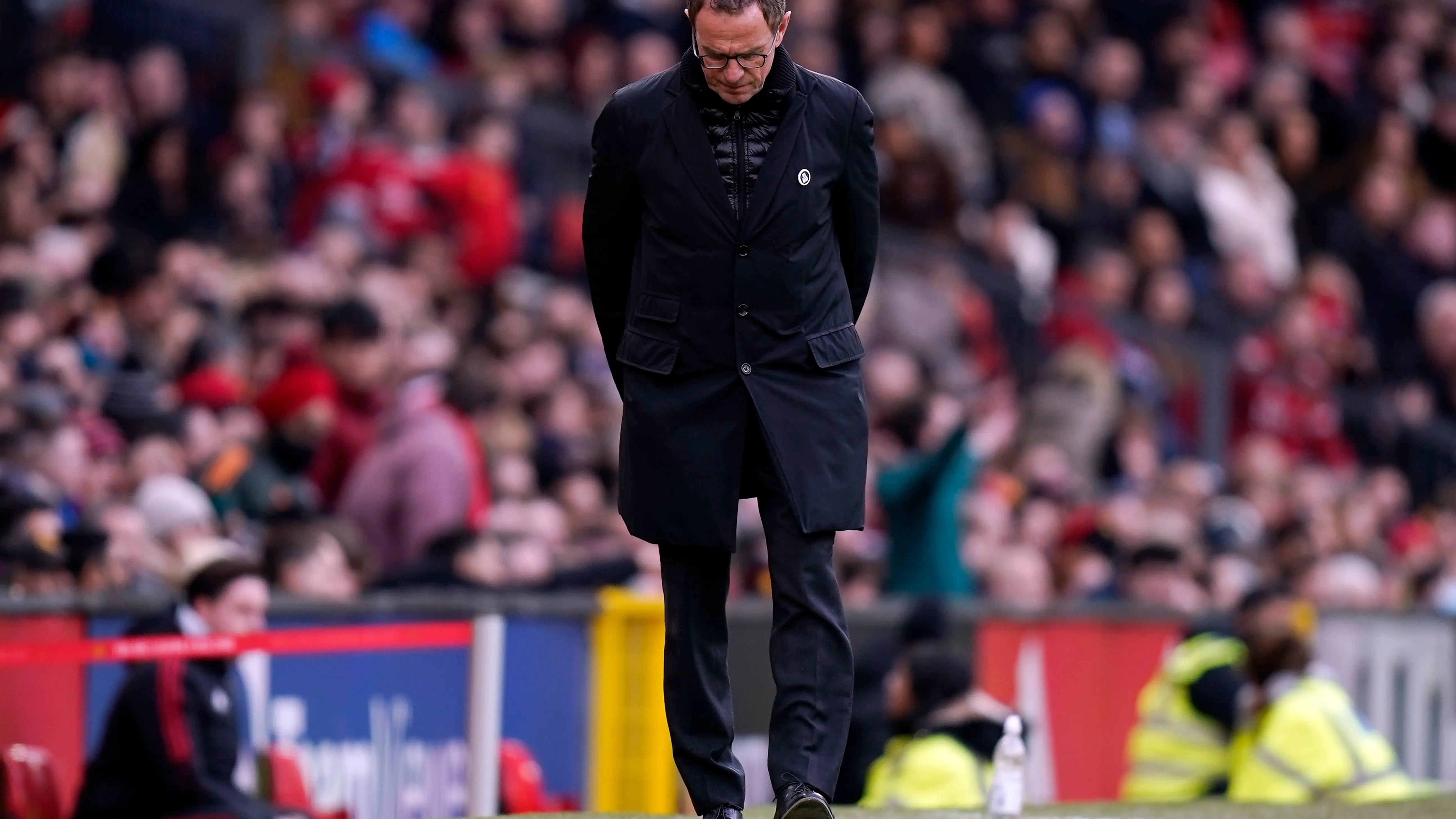 El Manchester United ya busca nuevo entrenador para la temporada El Manchester United ya busca nuevo entrenador para la temporada