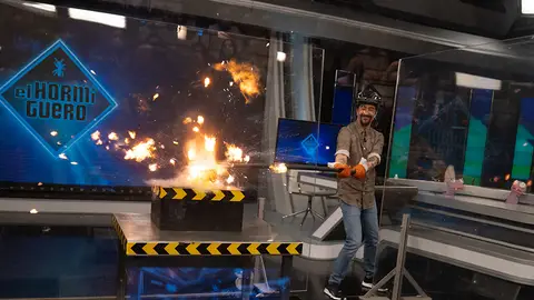 ¡Salta por los aires! Marron convierte en ceniza una esponja con una sorprendente explosión Ciencia con Marron